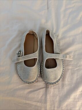 Old Navy Girls Mary Jane Canvas Shoes